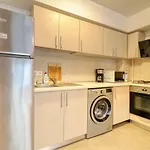 Luxury Apartment Politehnica Park Bucharest Near Old Town